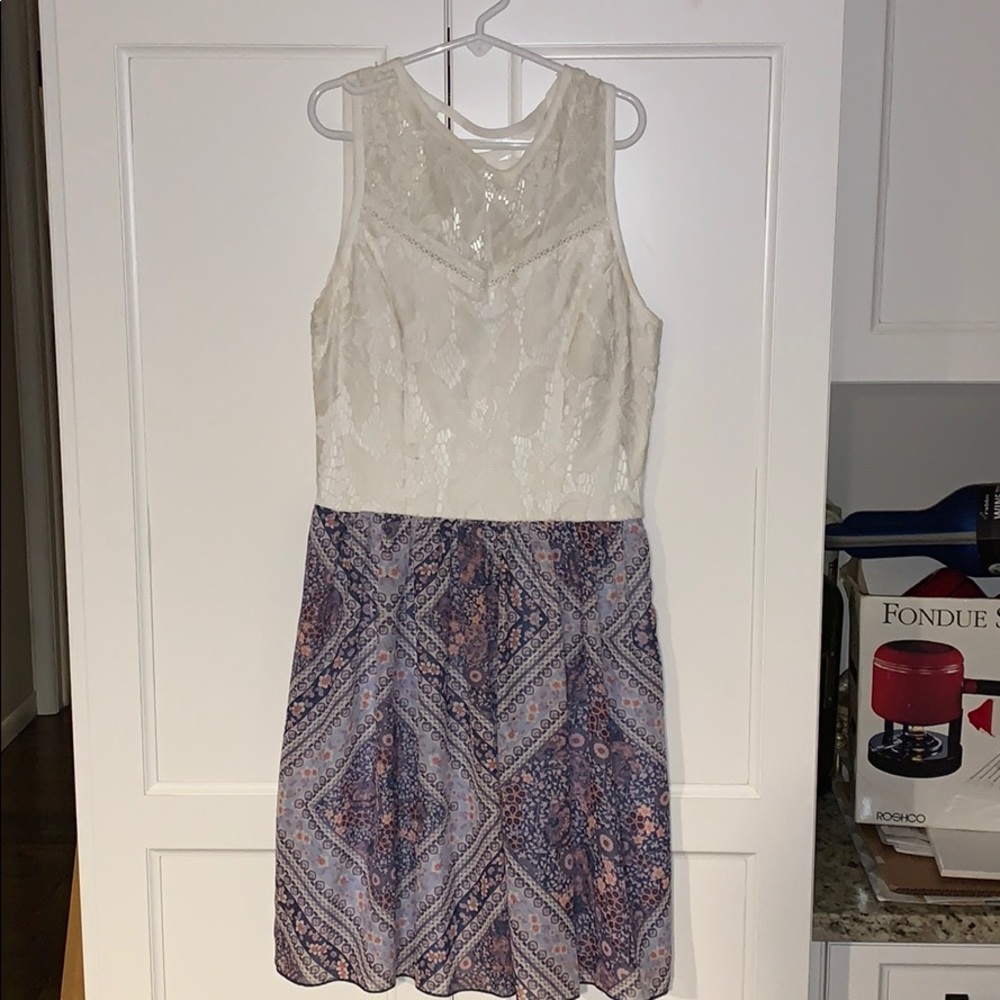 Dress - Picture 2 of 5